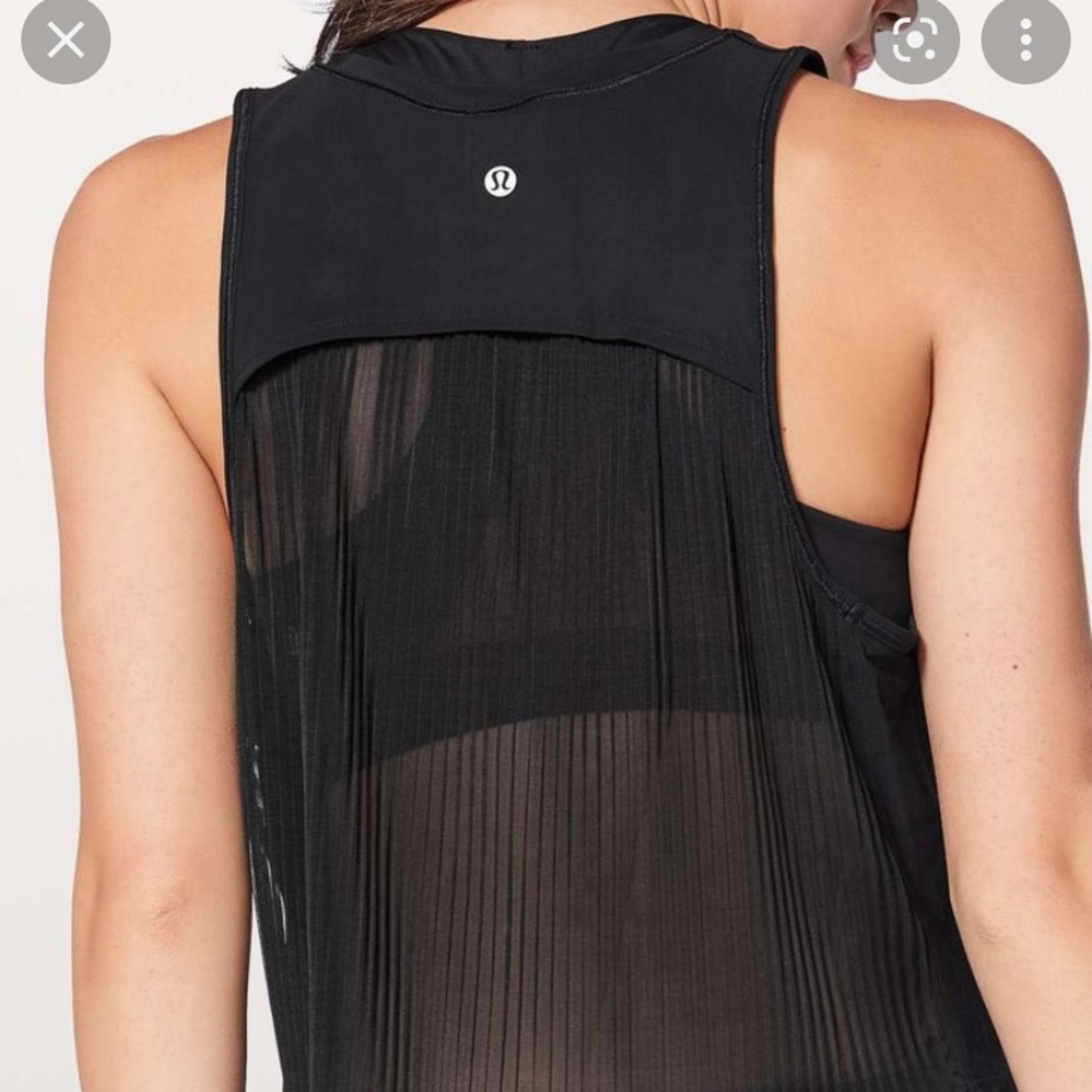 LuluLemon Just Pleat It tank. Size 6. Perfect condition. No tag.